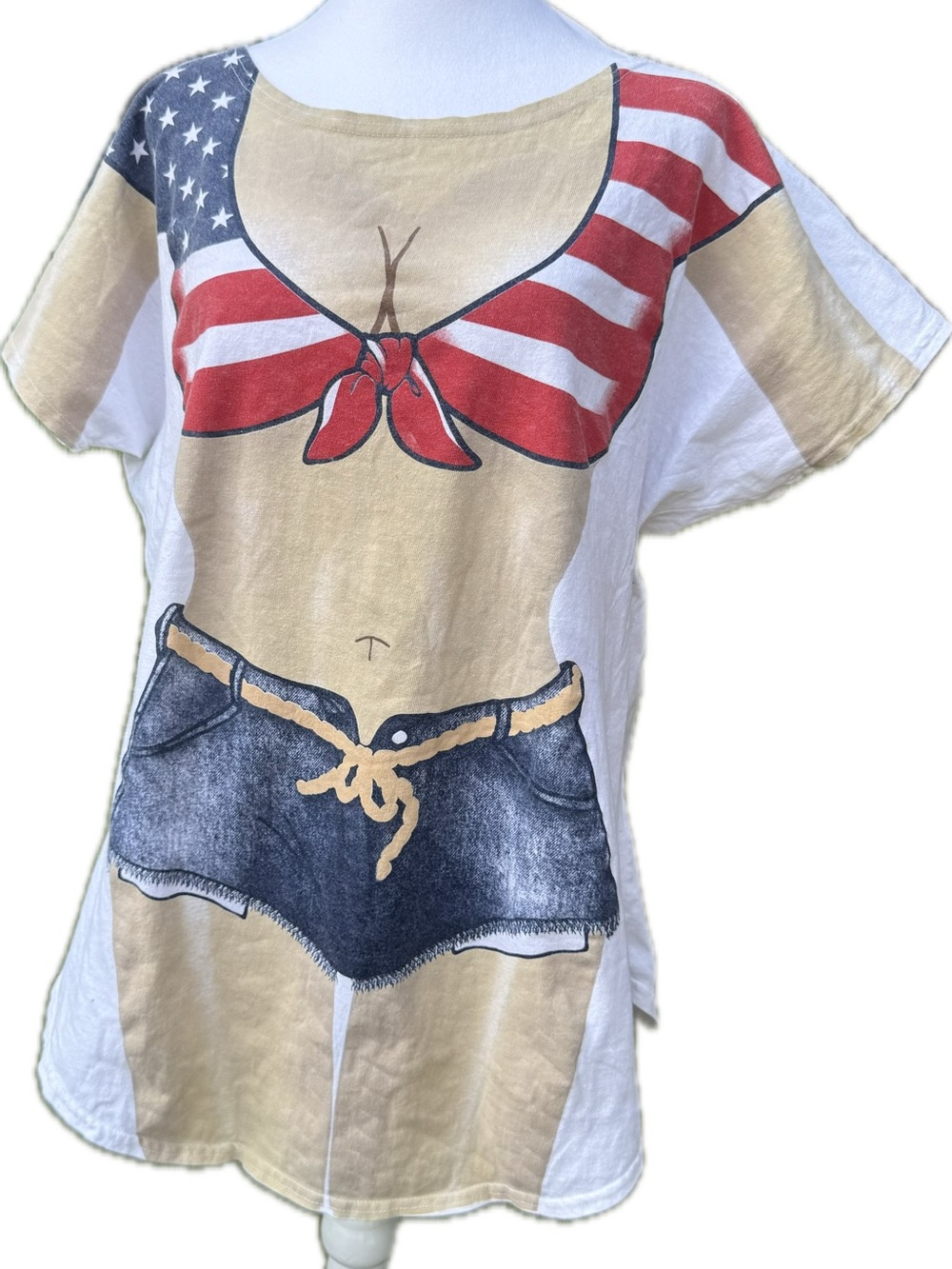 Novelty Short Sleeve Tee with American Flag Bikini Print - White/Red/Blue